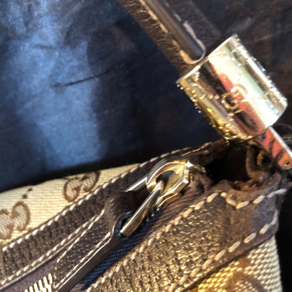 Gucci Vintage Signature Canvas Hobo - Picture 6 of 14